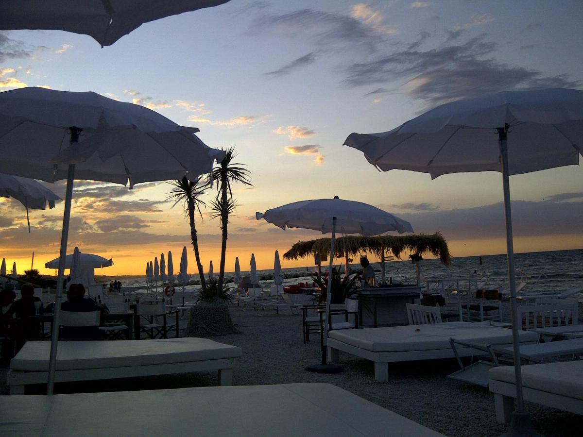 Villa Sant'Elena Morro d'Alba Екстер'єр фото