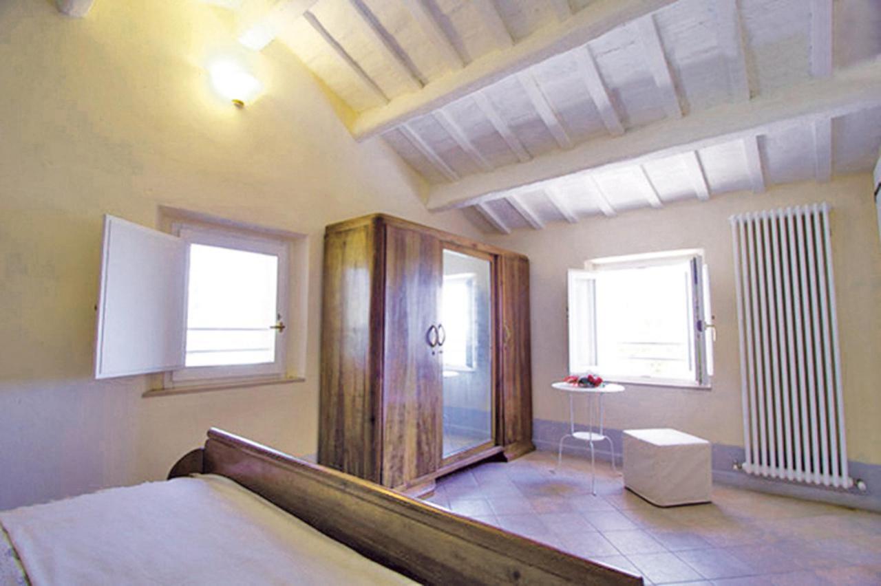Villa Sant'Elena Morro d'Alba Екстер'єр фото