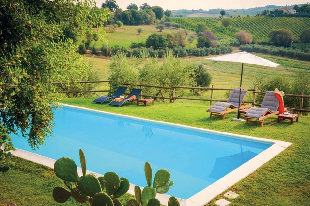 Villa Sant'Elena Morro d'Alba Екстер'єр фото