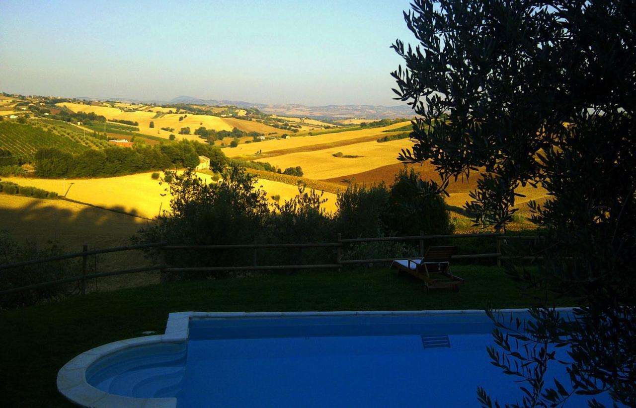 Villa Sant'Elena Morro d'Alba Екстер'єр фото